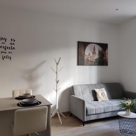 Estudio Moderno Con Opcion De Garaje Apartment Sevilla Exterior foto