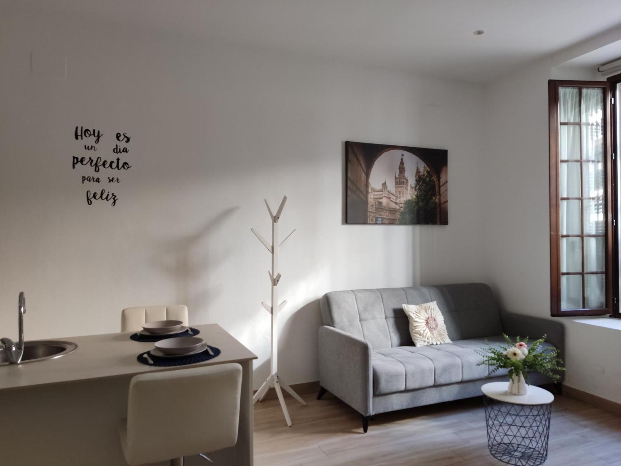Estudio Moderno Con Opcion De Garaje Apartment Sevilla Exterior foto